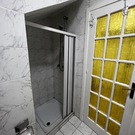 1 Room Apartment Near By Central Train Station Palermo Exterior photo